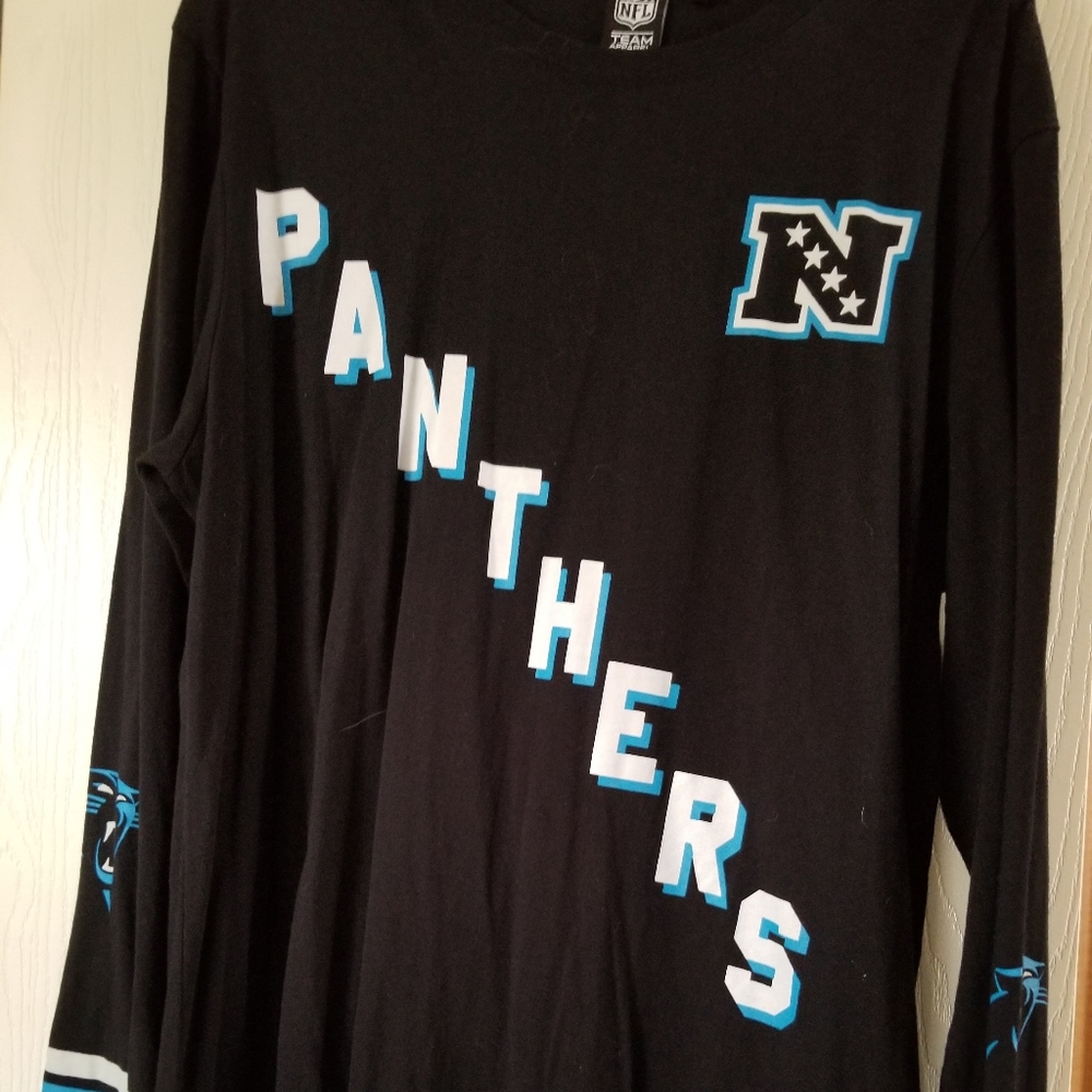 XL NFL Team Apparel long sleeve shirt.